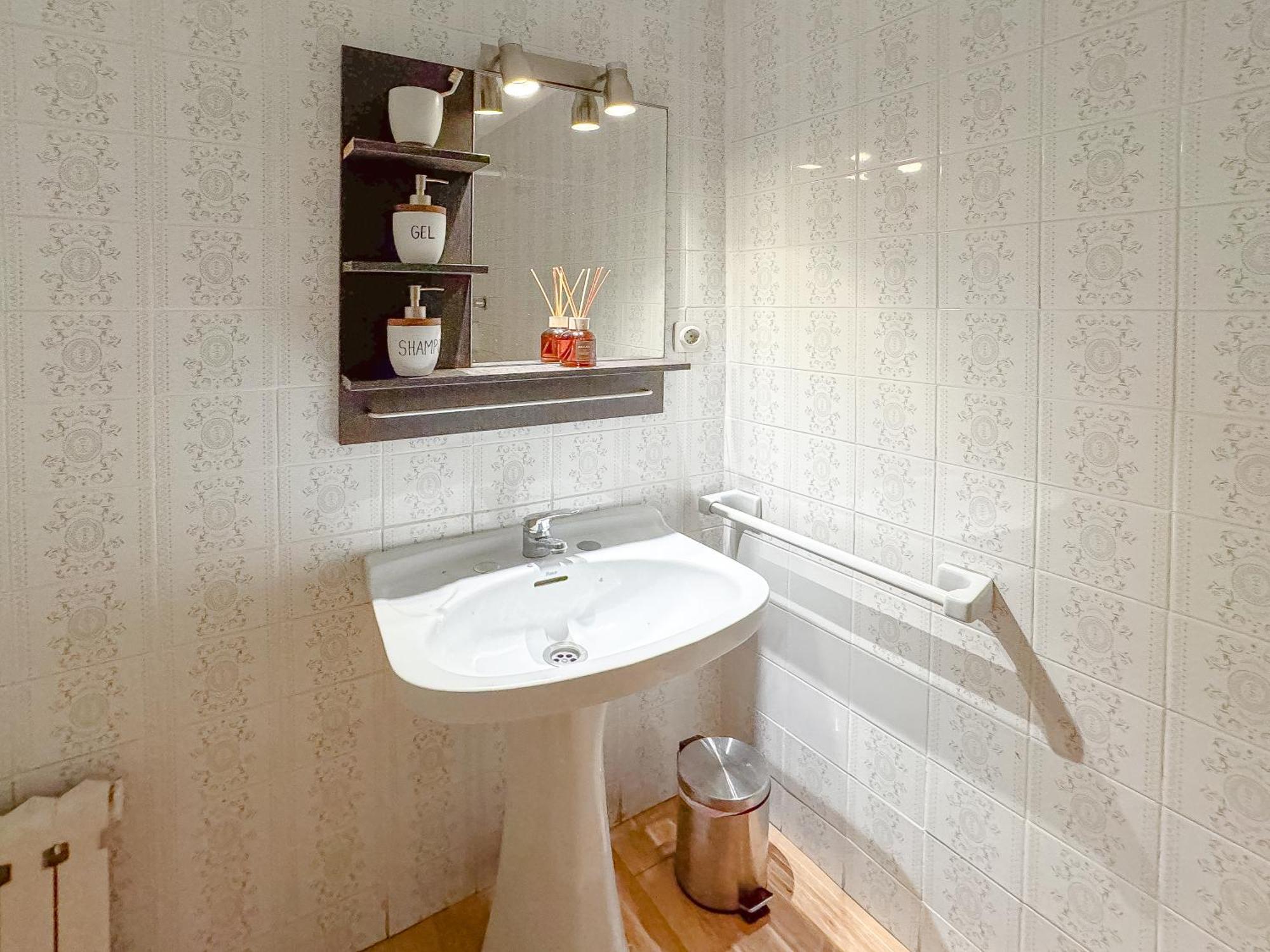 Lovely Rooms In Shared Apartment Gracia Neighborhood Барселона Экстерьер фото